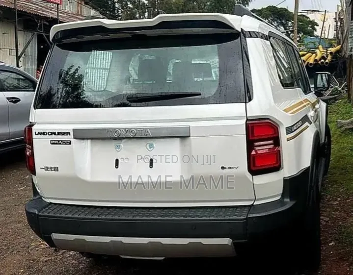 New Toyota Land Cruiser Prado 2025 White