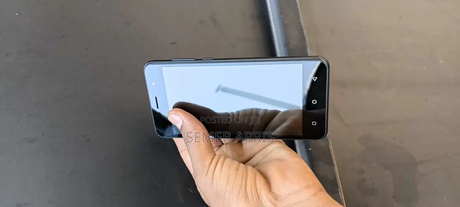 New Mobile Phone 8 GB Black