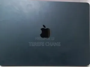 New Laptop Apple MacBook Air 2022 M2 8GB Apple M2 SSD 256GB