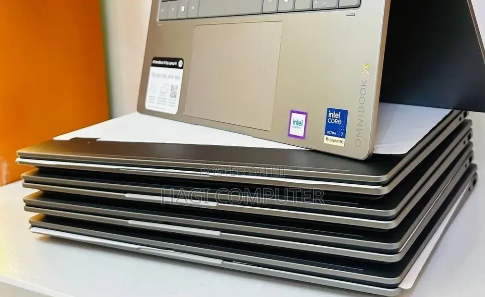 New Laptop HP OmniBook 5 Flip 16GB Intel Core Ultra 7 SSD 1T