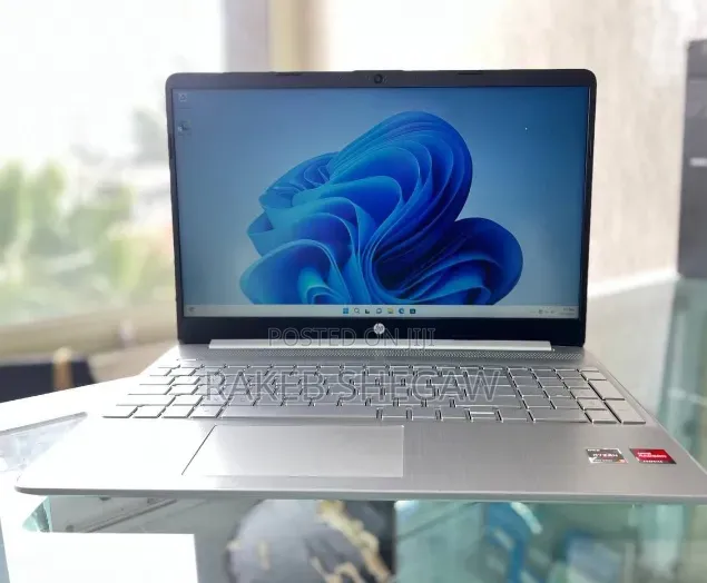 New Laptop HP Stream Notebook 8GB AMD Ryzen 5 SSD 512GB