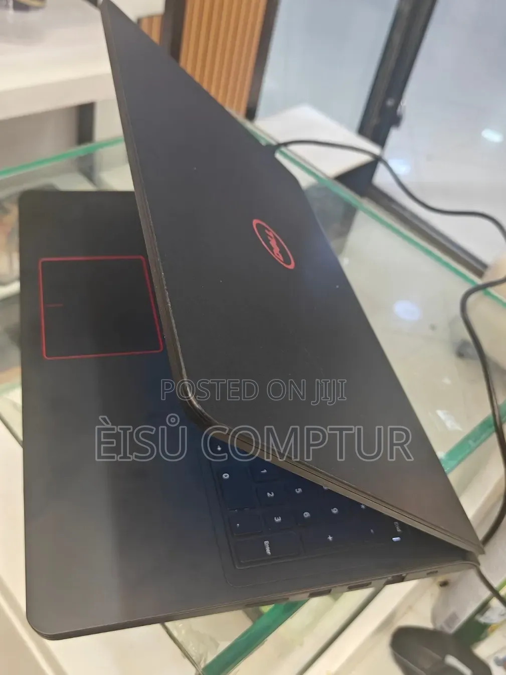 New Laptop Dell Inspiron 15 8GB Intel Core i7 SSD 256GB