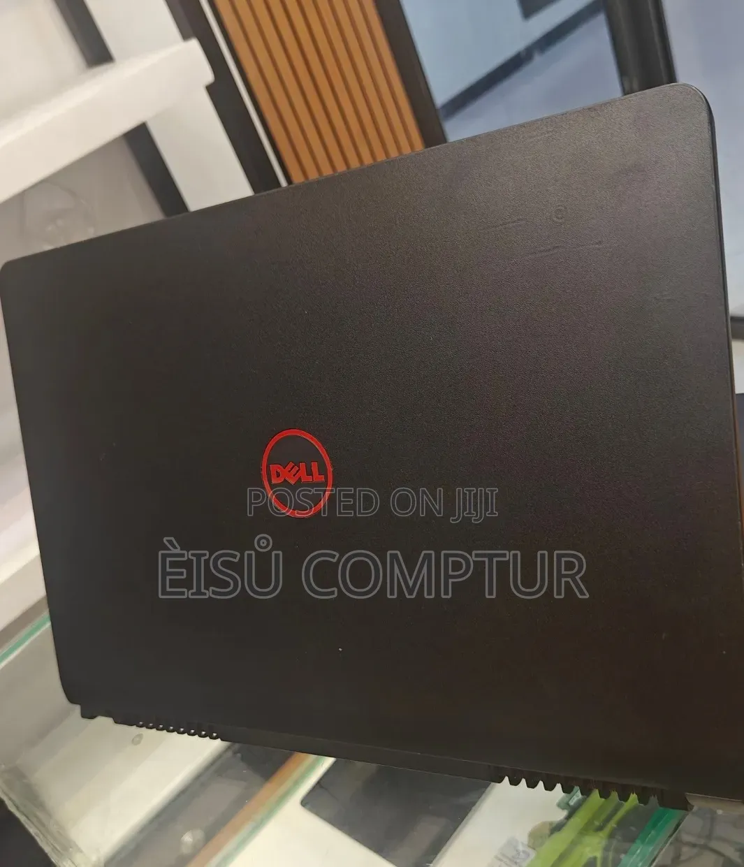 New Laptop Dell Inspiron 15 8GB Intel Core i7 SSD 256GB