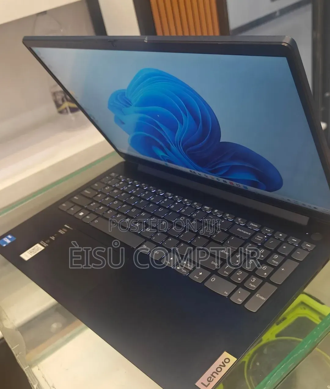 New Laptop Lenovo IdeaPad Z380 8GB Intel Core i5 SSD 512GB