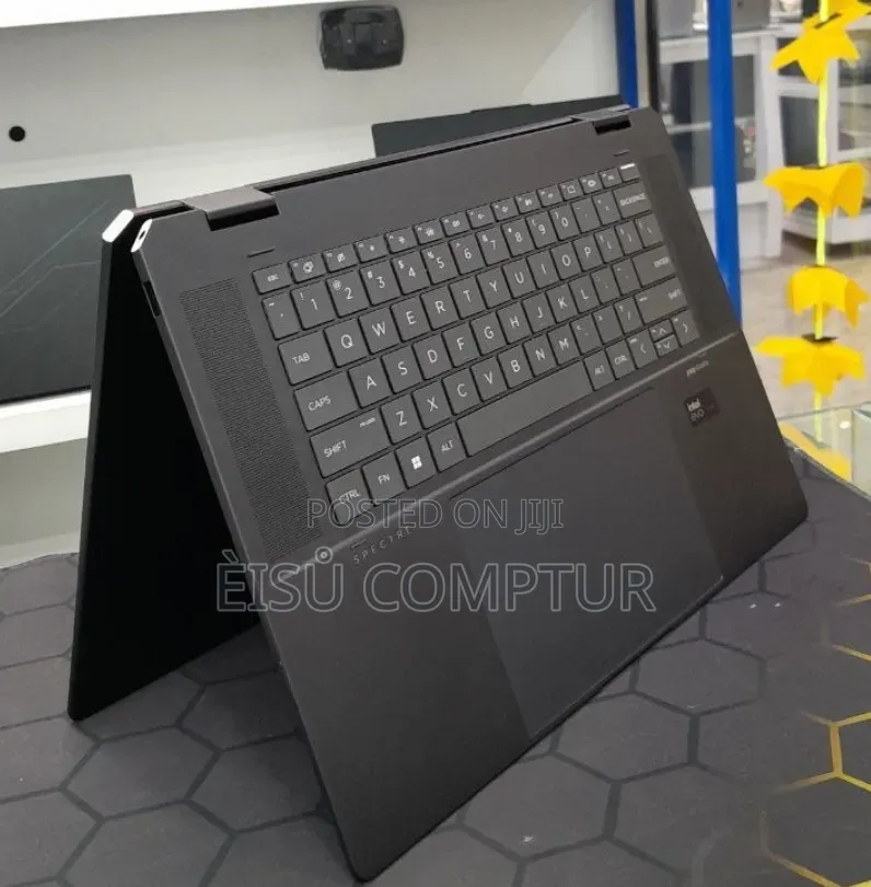 New Laptop HP Spectre 16GB Intel Core Ultra 7 SSD 1T