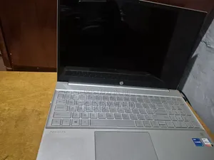 Laptop HP Pavilion 15 12GB Intel Core i5 SSD 512GB