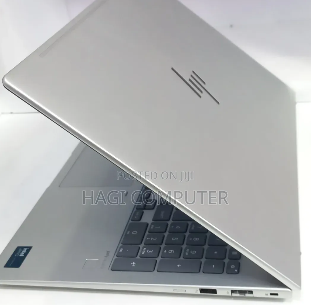 New Laptop HP EliteBook 660 G11 16GB Intel Core Ultra 7 SSD 512GB