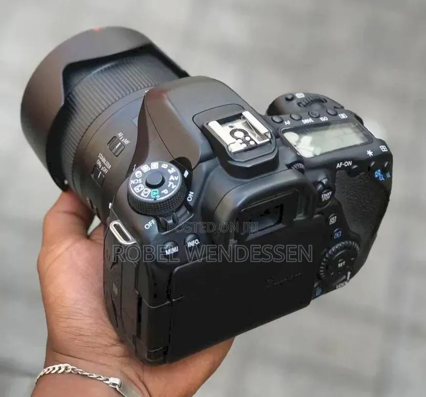 Canon 80D Camera 18-135mm Lens