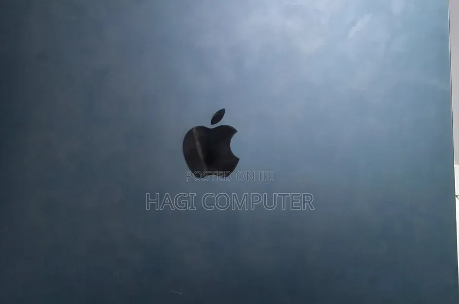 New Laptop Apple MacBook Air 2022 M2 8GB Apple M2 SSD 256GB
