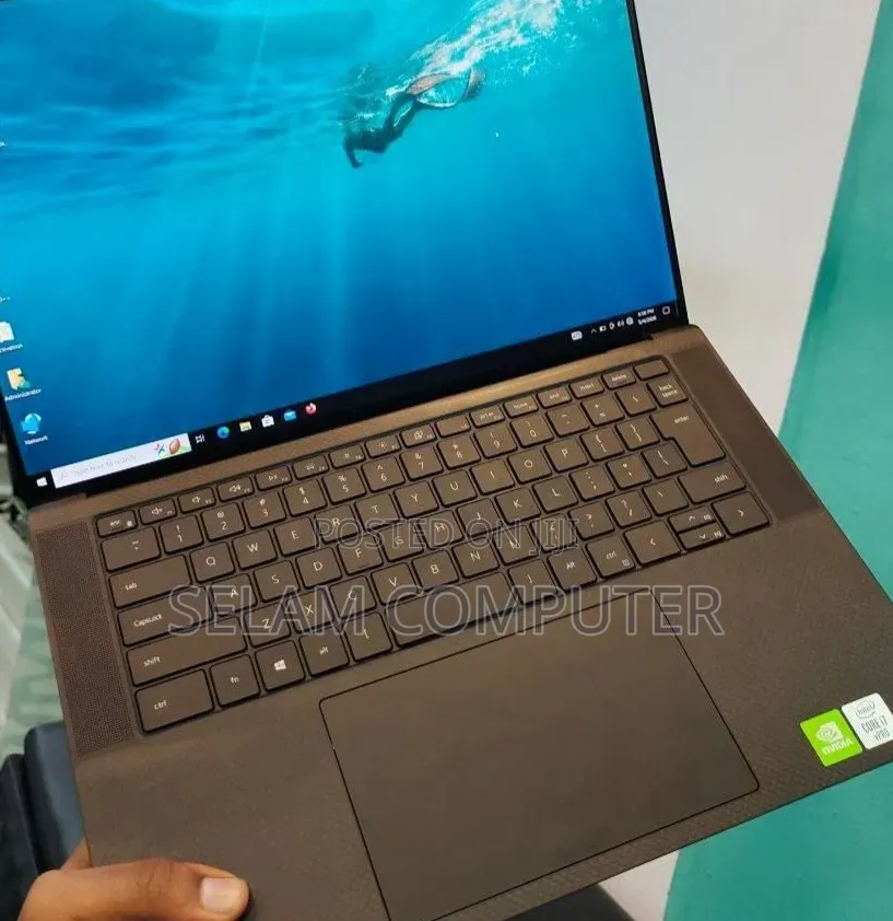 New Laptop Dell Precision 5550 16GB Intel Core i7 SSD 512GB