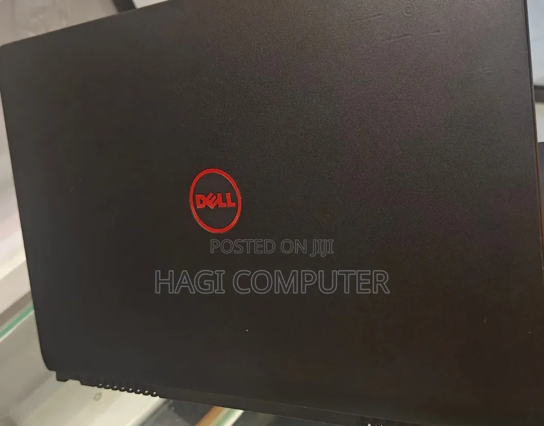 New Laptop Dell Inspiron 16 5620 8GB Intel Core i7 HDD+SSD 256GB