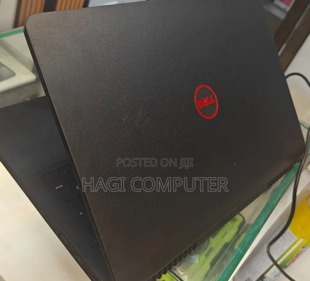 New Laptop Dell Inspiron 16 5620 8GB Intel Core i7 HDD+SSD 256GB