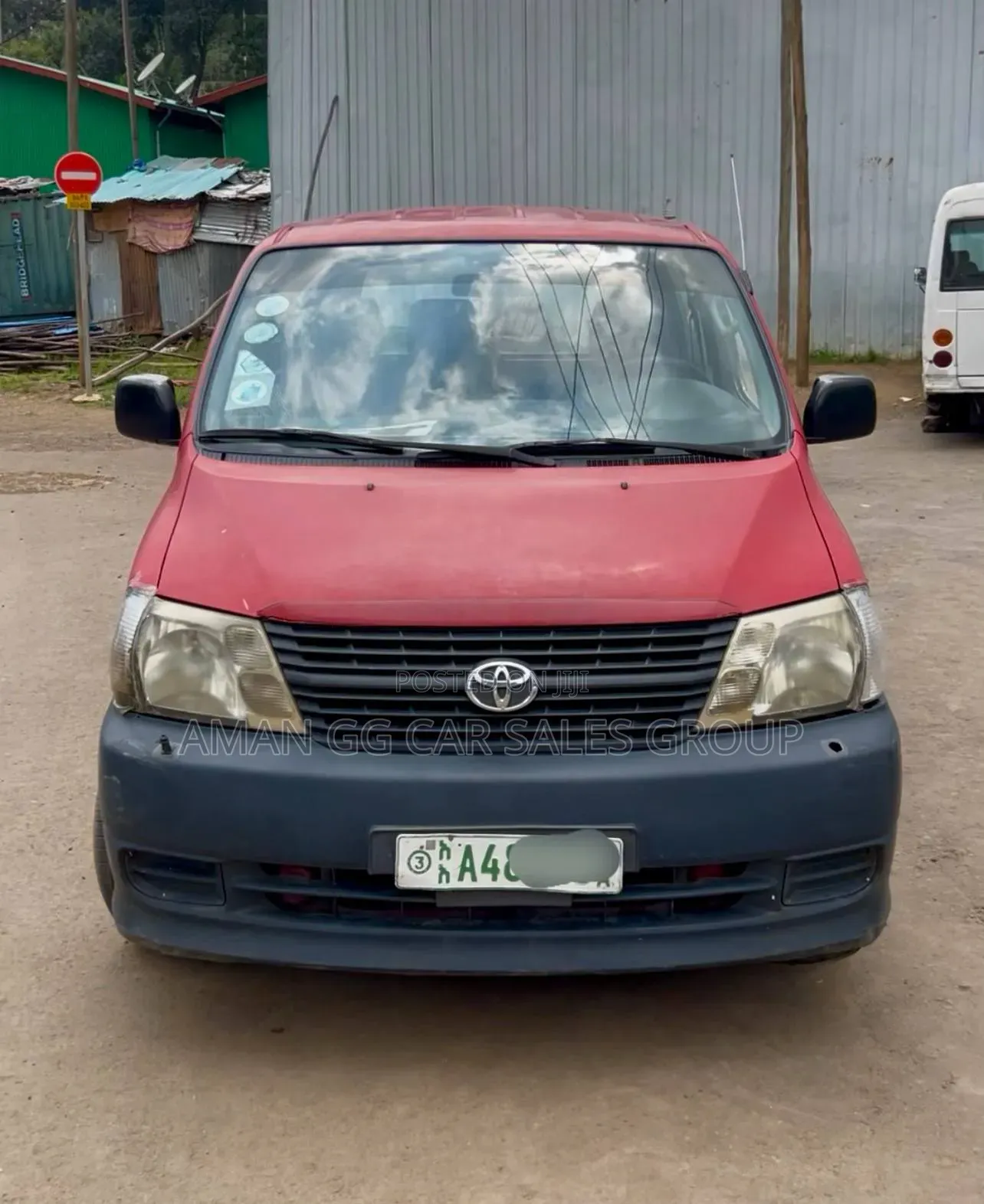 Toyota HiAce 2008 Red