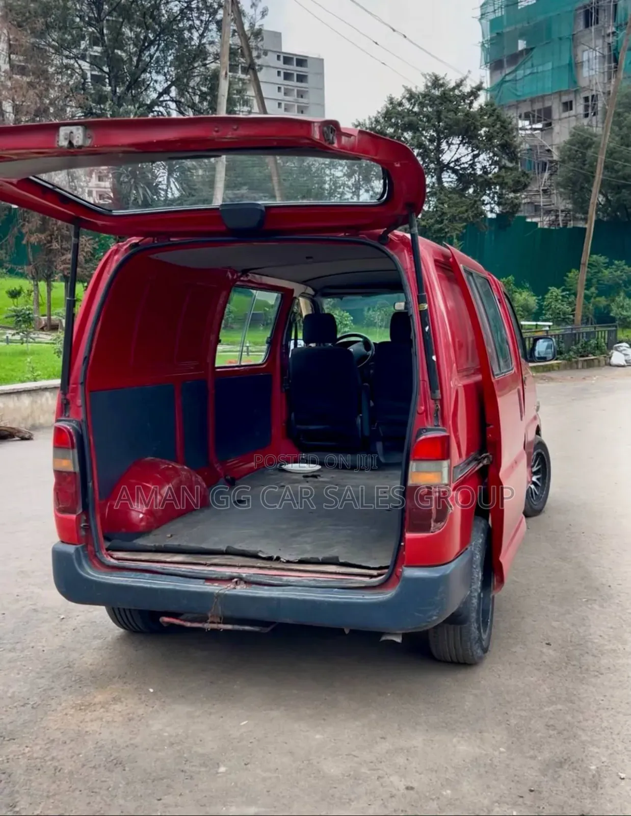 Toyota HiAce 2008 Red