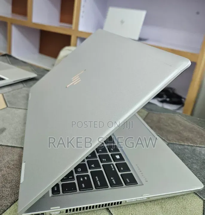 New Laptop HP EliteBook 830 8GB Intel Core i5 SSD 512GB