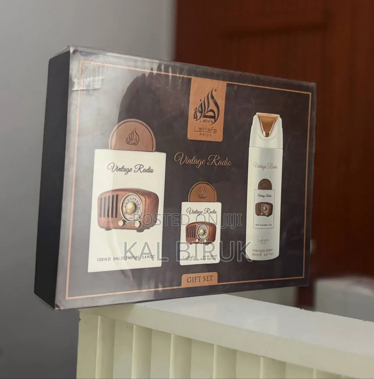 Lattafa Vintage Radio