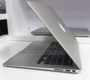 New Laptop Apple MacBook Air 2017 8GB Intel Core i7 SSD 128GB