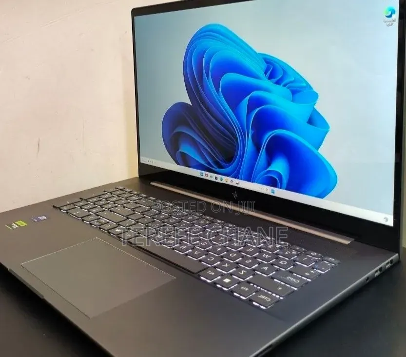 New Laptop HP Envy 17 16GB Intel Core Ultra 7 SSD 1T