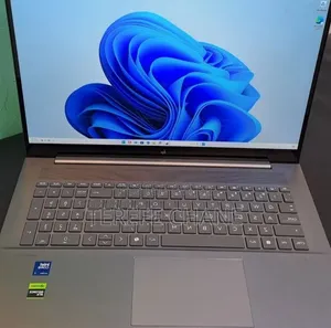 New Laptop HP Envy 17 16GB Intel Core Ultra 7 SSD 1T