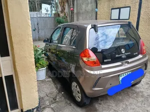 Car 2022 Gray