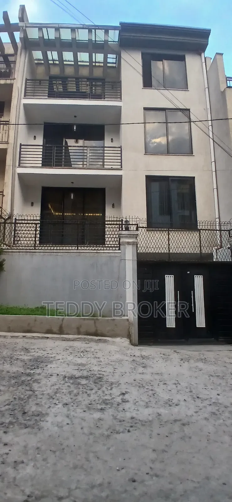 6bdrm House in Haile Garment, Nifas Silk-Lafto for sale