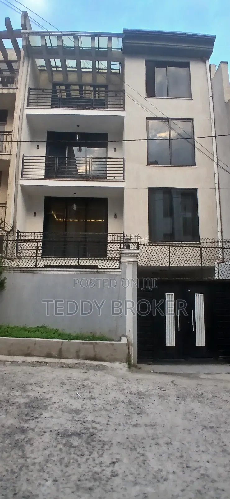 6bdrm House in Haile Garment, Nifas Silk-Lafto for sale