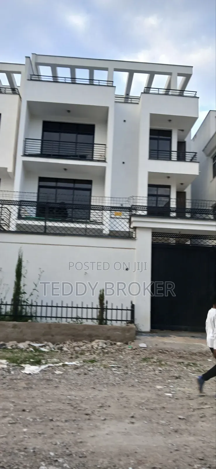 8bdrm House in Haile Garment, Nifas Silk-Lafto for sale