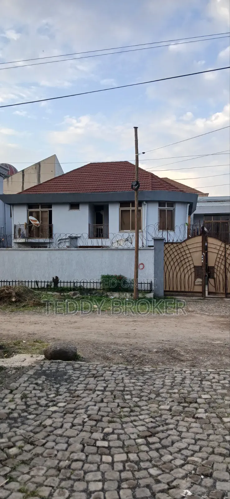 8bdrm House in Haile Garment, Nifas Silk-Lafto for sale