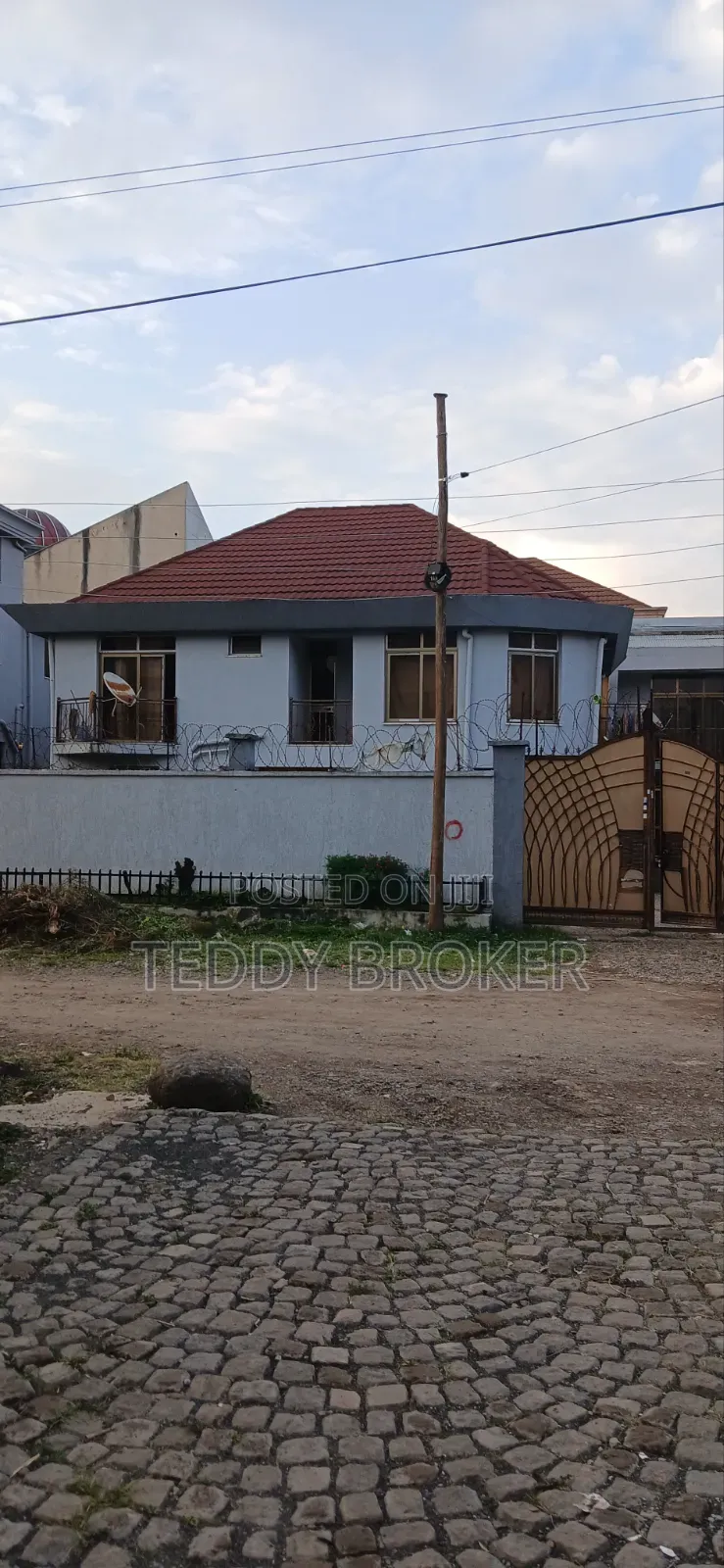 8bdrm House in Haile Garment, Nifas Silk-Lafto for sale