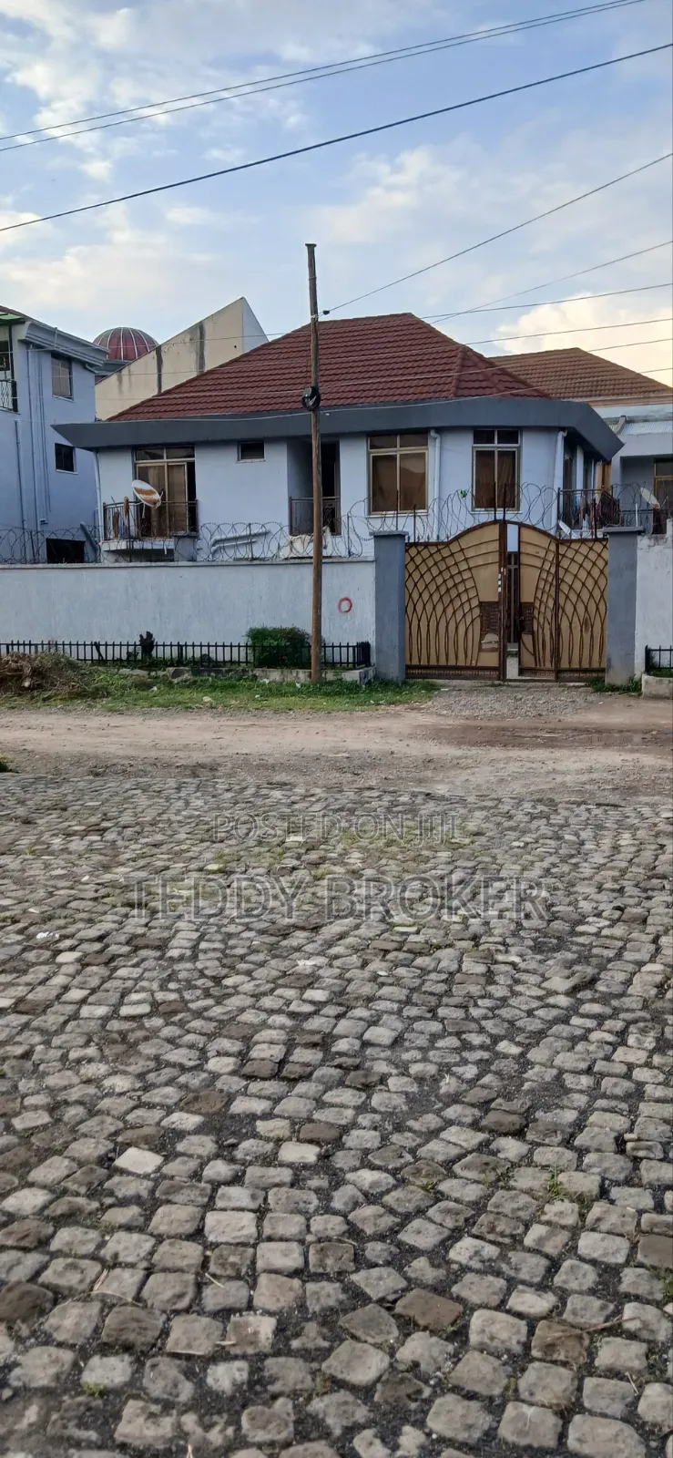 8bdrm House in Haile Garment, Nifas Silk-Lafto for sale