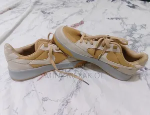 Nike Shoe for Sale