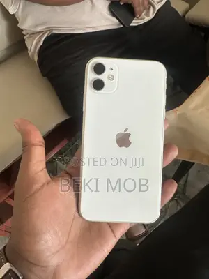Apple iPhone 11 64 GB White
