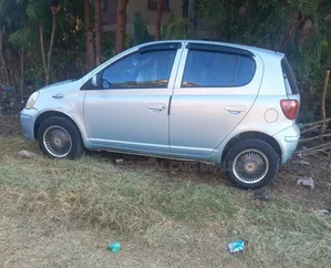 Toyota Vitz 2004