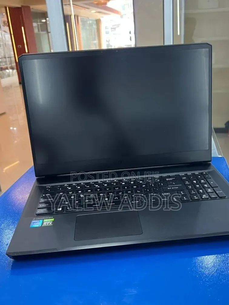 New Laptop MSI GP75 Leopard 16GB Intel Core i7 SSD 1T