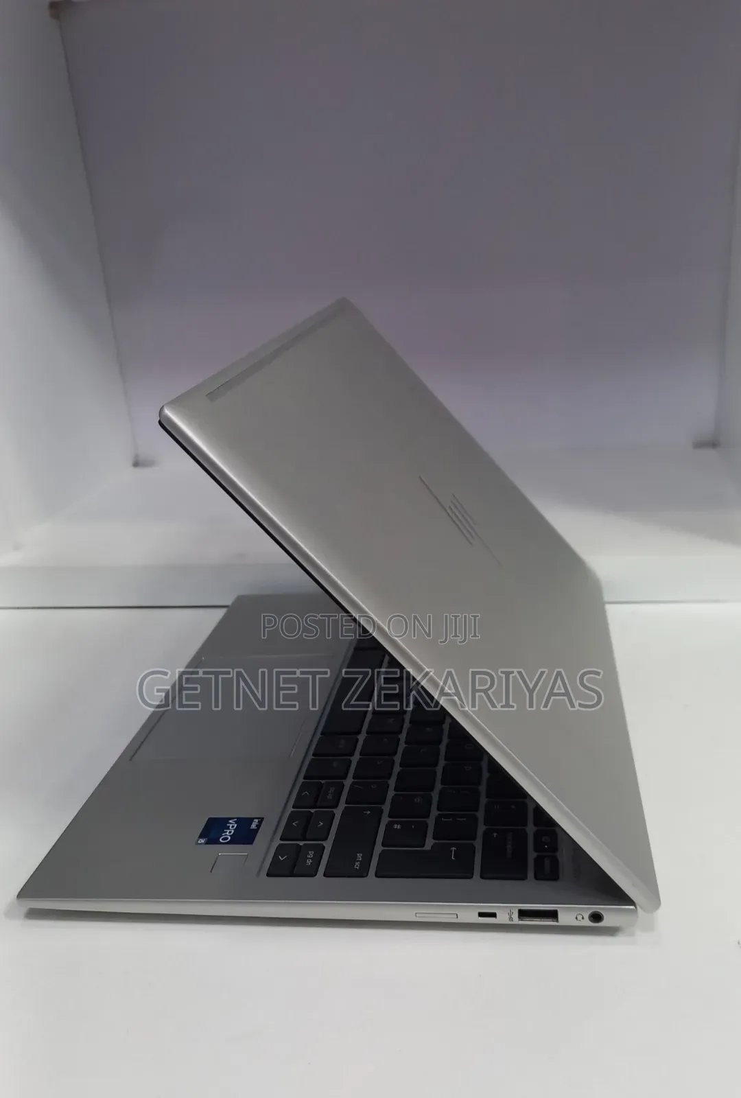 New Laptop HP EliteBook 830 G9 16GB Intel Core i5 SSD 512GB