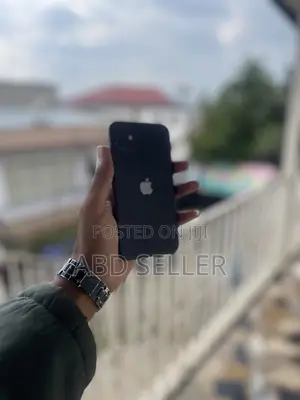 Apple iPhone 11 64 GB Black