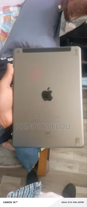 Apple iPad 10.2 (2020) 32 GB Silver