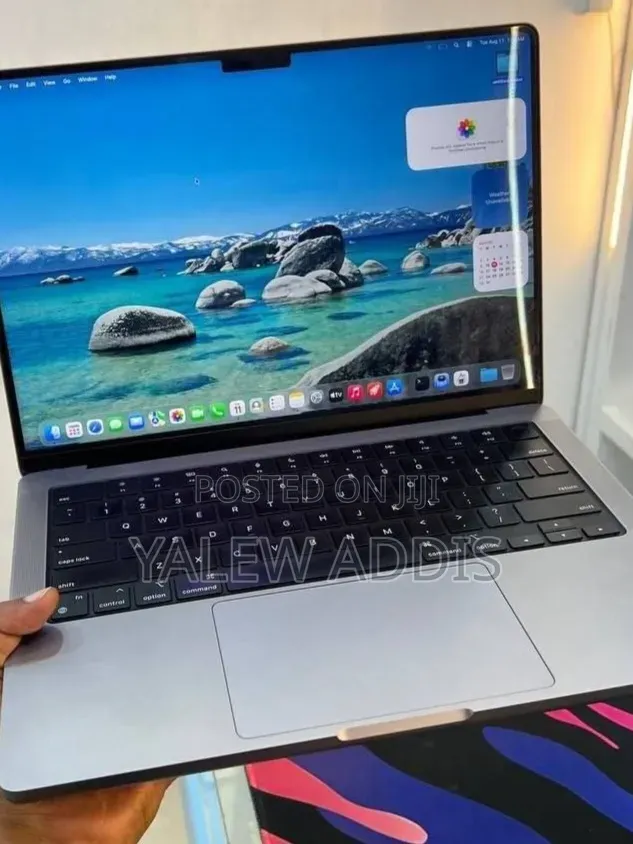 New Laptop Apple MacBook Pro 2023 M3 8GB Apple M3 SSD 512GB