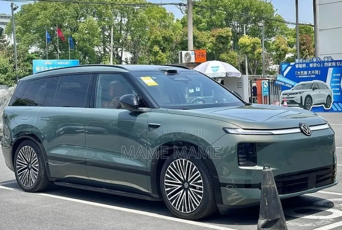 New Volkswagen ID.7 2025 Gray
