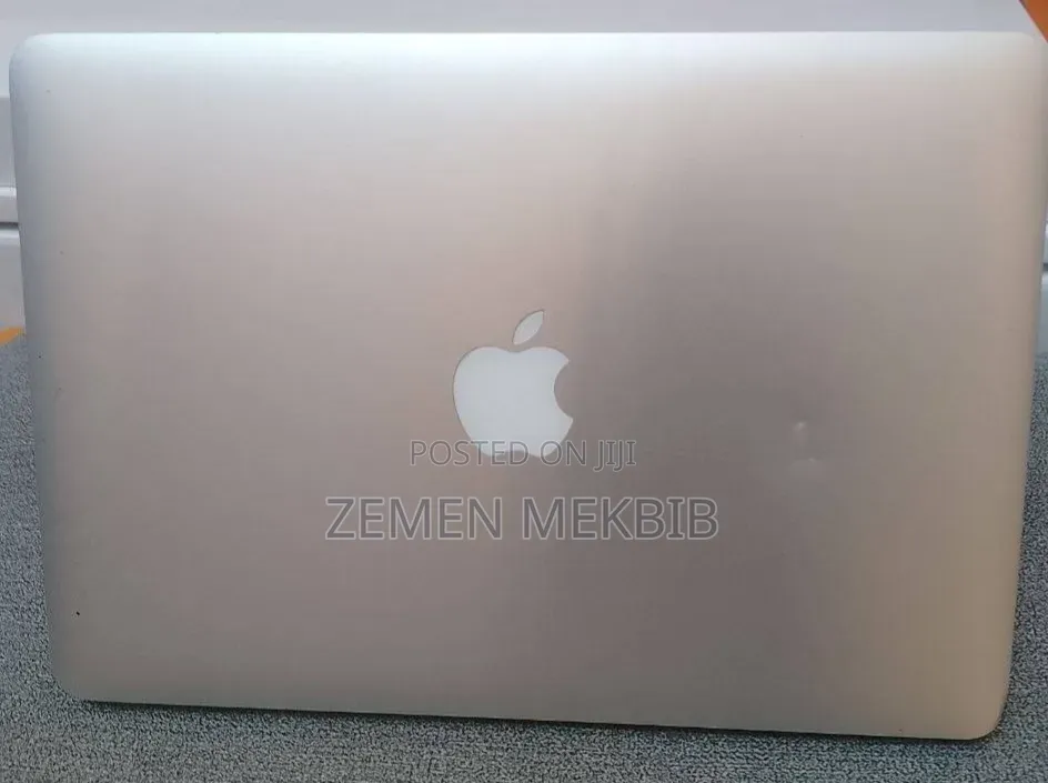 New Laptop Apple MacBook Pro 2013 8GB Intel Core i5 SSD 256GB
