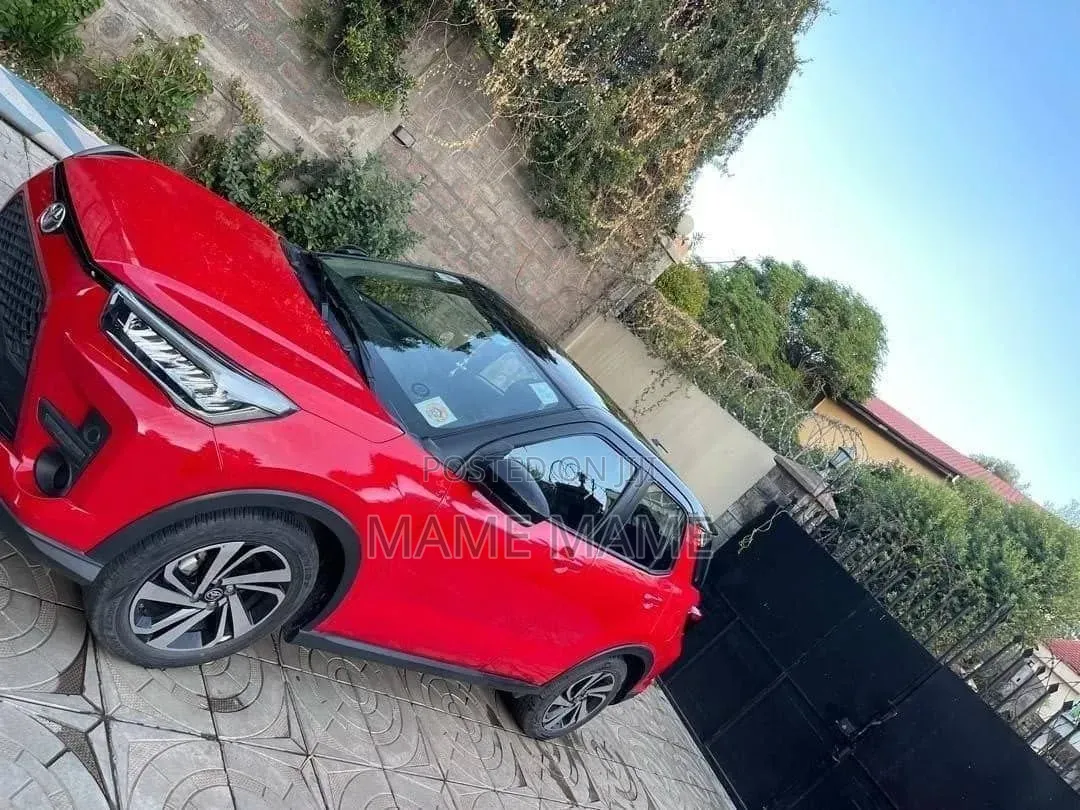 Toyota Raize 2023 Red