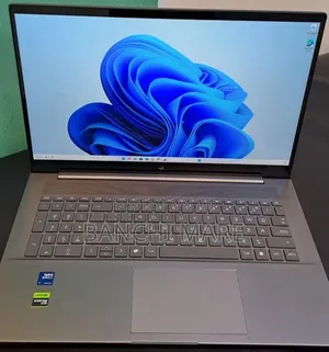 New Laptop HP Envy 17 16GB Intel Core Ultra 7 SSD 1T