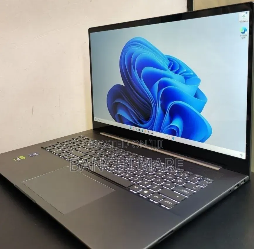 New Laptop HP Envy 17 16GB Intel Core Ultra 7 SSD 1T