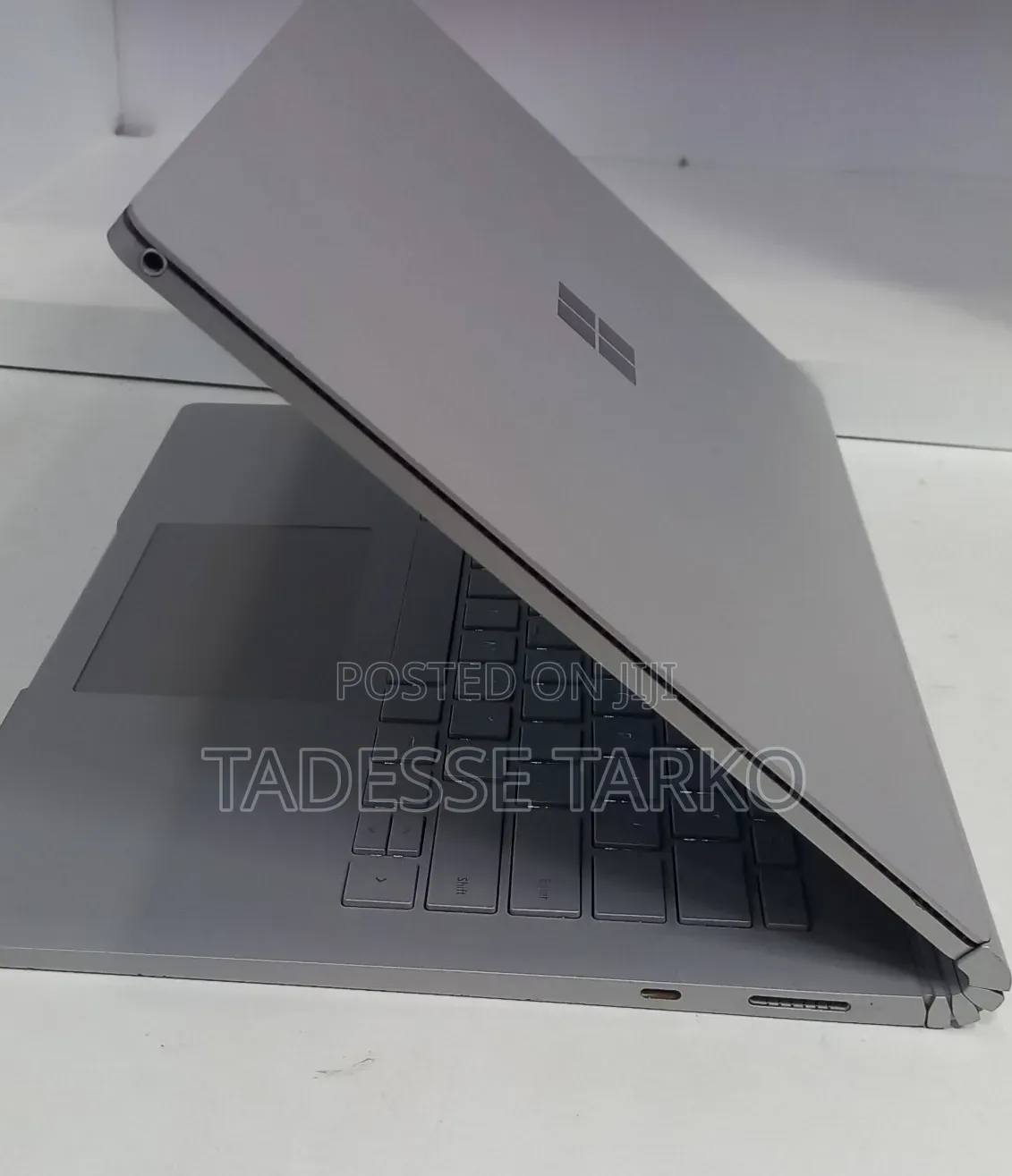 New Laptop Microsoft Surface Book 2 16GB Intel Core i7 SSD 512GB