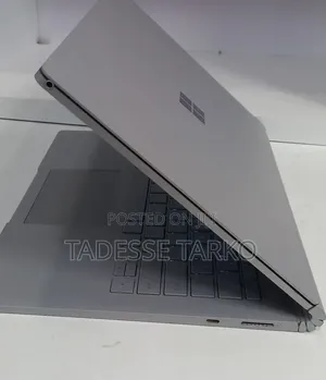 New Laptop Microsoft Surface Book 2 16GB Intel Core i7 SSD 512GB