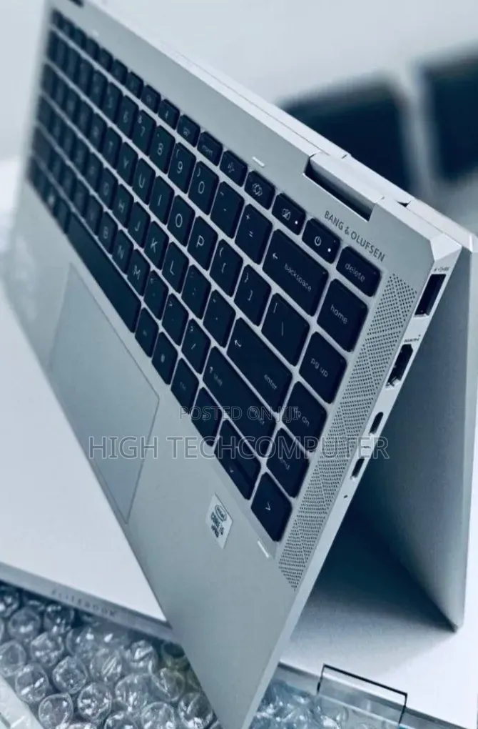 New Laptop HP EliteBook 1040 G8 16GB Intel Core i7 SSD 512GB