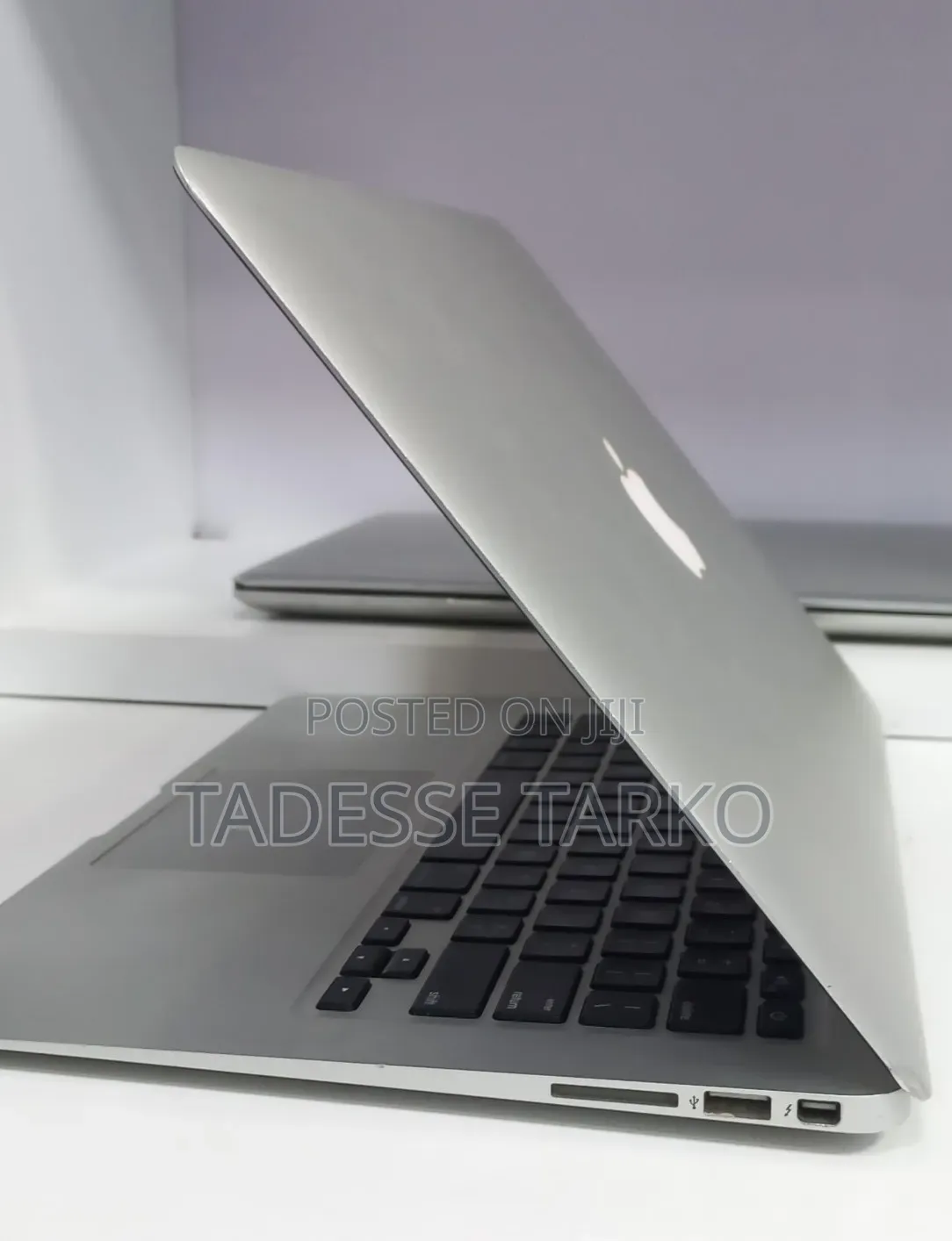New Laptop Apple MacBook Air 2017 8GB Intel Core i7 SSD 128GB
