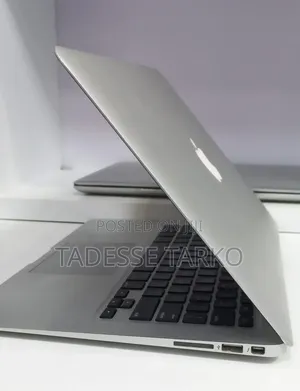 New Laptop Apple MacBook Air 2017 8GB Intel Core i7 SSD 128GB