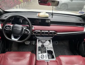 Jetour X70 Plus 2022