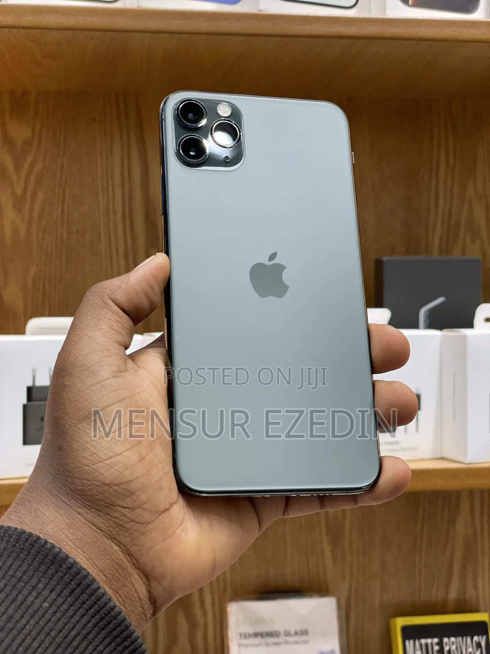 Apple iPhone 11 Pro Max 64 GB Green